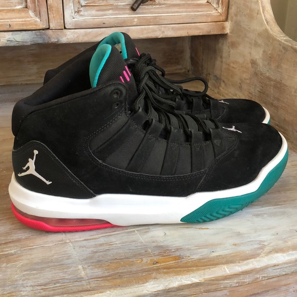 Jordan | Shoes | Jordan Max Aura Size 8 